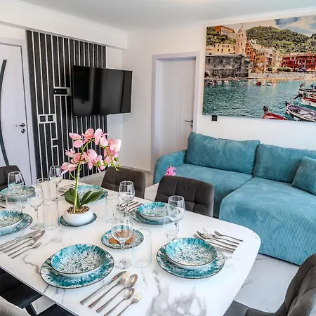 Sea View Luxury Apartments-infinity Sea Panorama Apartamento *
