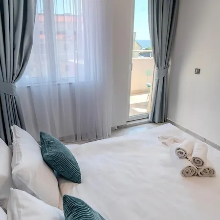 Sea View Luxury Apartments-infinity Sea Panorama דירה *