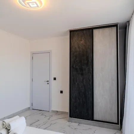 Sea View Luxury Apartments-infinity Sea Panorama Apartamento *